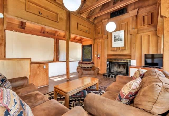Views Inside Yosemite-Timber Lodge-Sleeps 6 Йосемити-Уэст Экстерьер фото