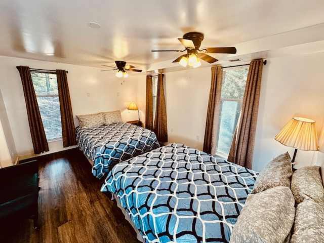 Views Inside Yosemite-Timber Lodge-Sleeps 6 Йосемити-Уэст Экстерьер фото